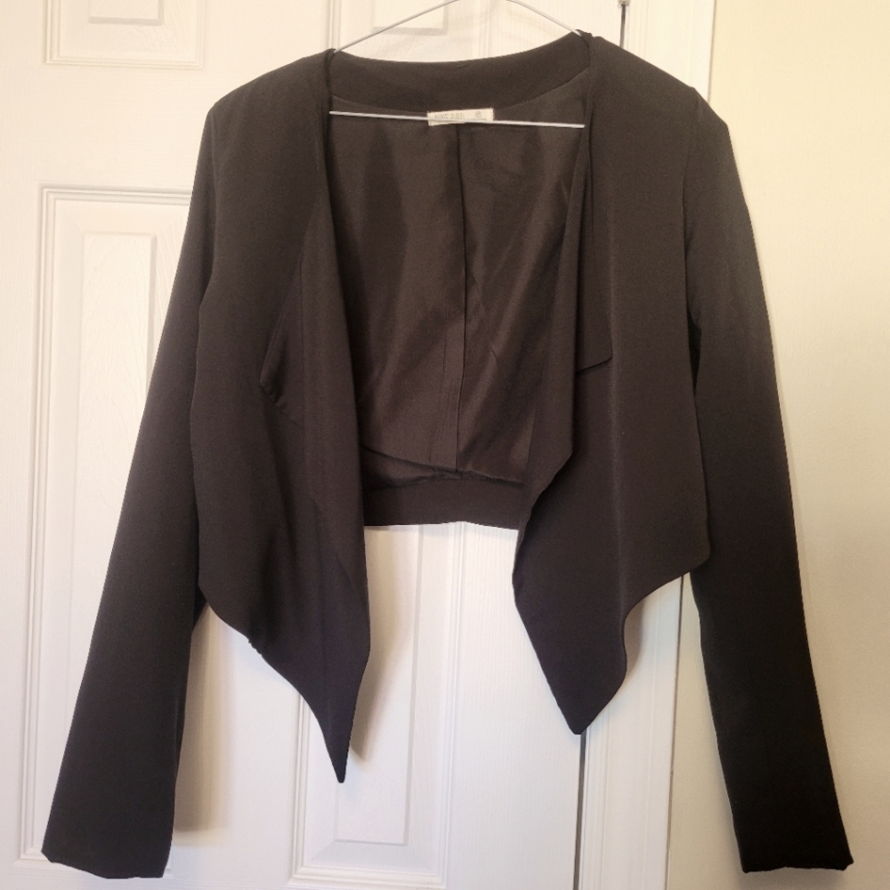 🌺3/$50 Nine Bird Black Cropped Blazer